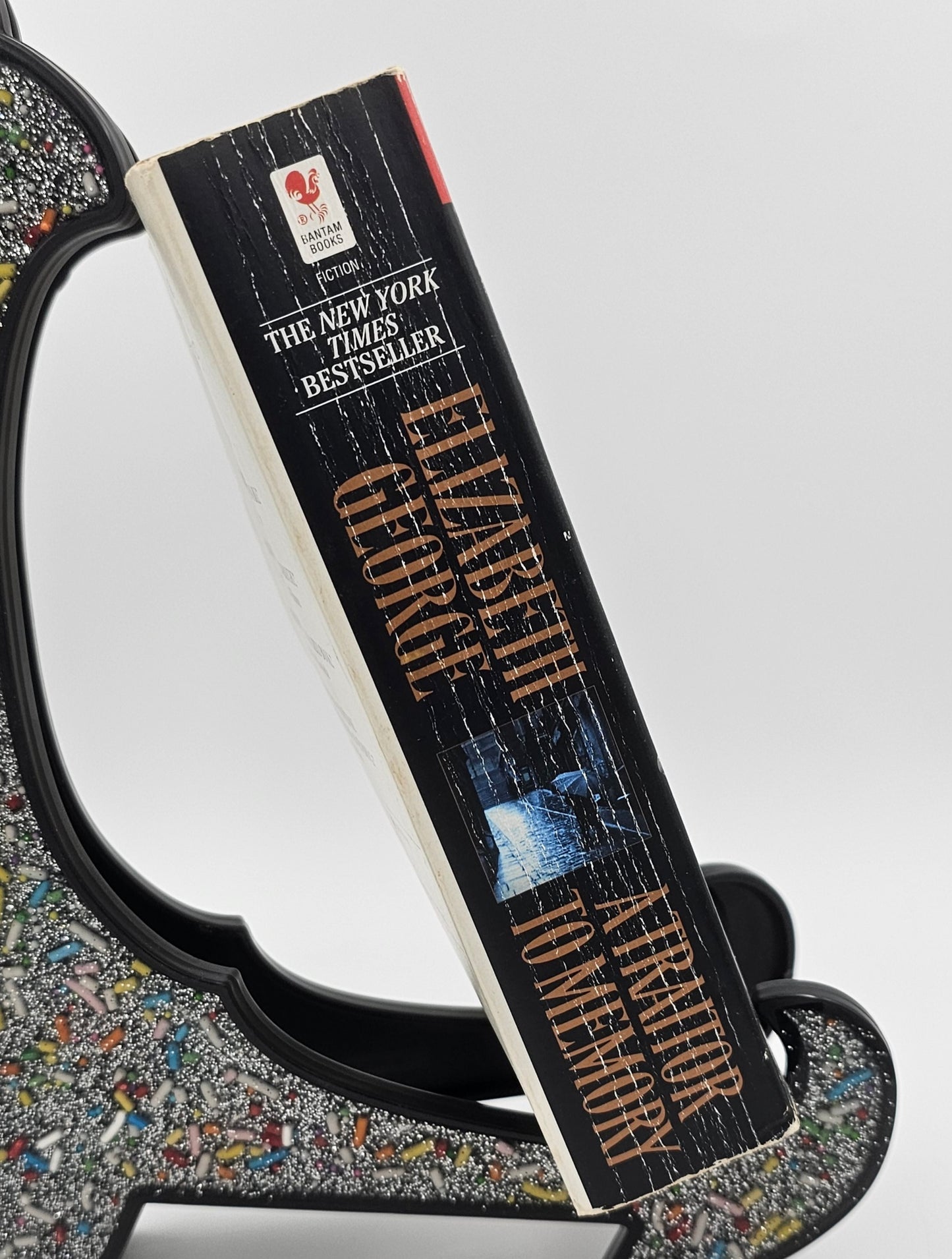 A Traitor to Memory By: Elizabeth George