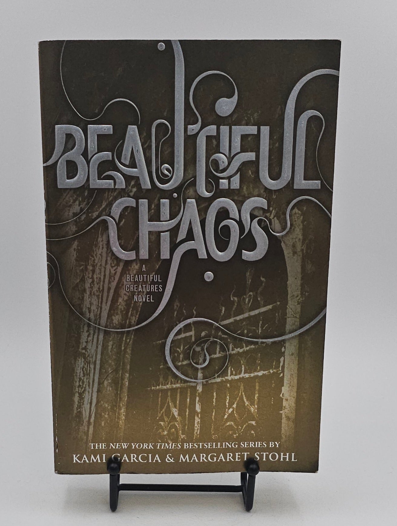 Beautiful Chaos by Kami Garcia & Margaret Stohl (Caster Chronicles #3)