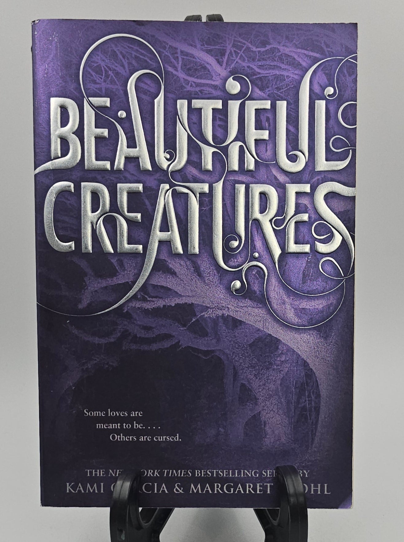 Beautiful Creatures by Kami Garcia & Margaret Stohl (Caster Chronicles #1)