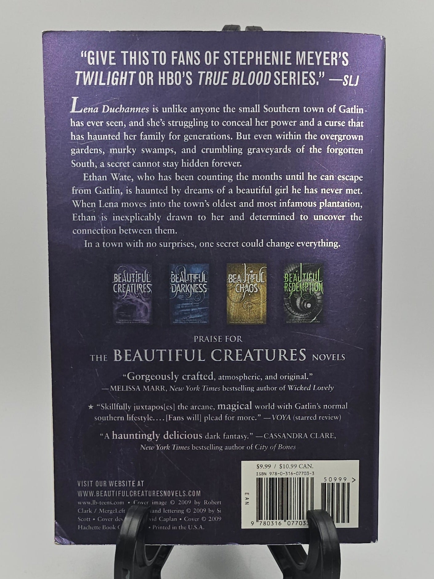 Beautiful Creatures by Kami Garcia & Margaret Stohl (Caster Chronicles #1)