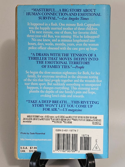 The Deep End of the Ocean by Jacquelyn Mitchard (Cappadora Family Series #1)