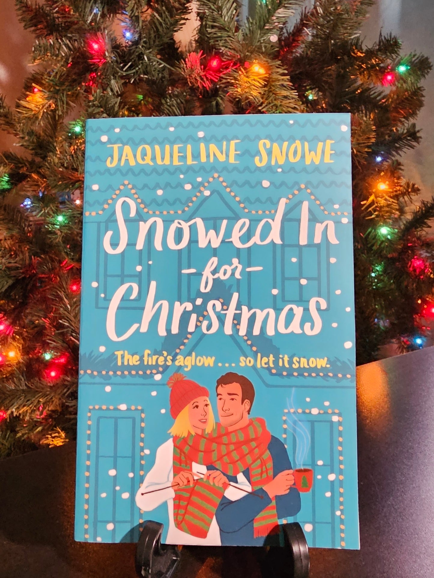 Snowed in for Christmas by Jaqueline Snowe