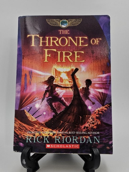 The Throne of Fire by Rick Riordan (The Kane Chronicles #2)