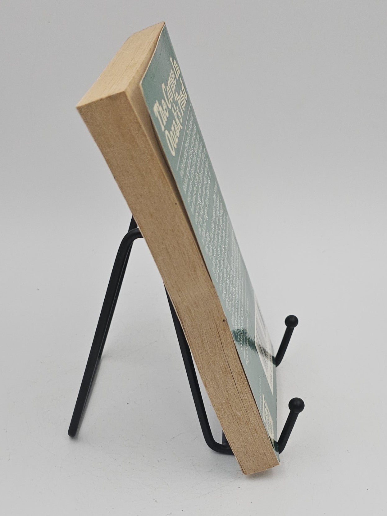 The Corpse in Oozak's Pond by Charlotte MacLeod (Peter Shandy #6)