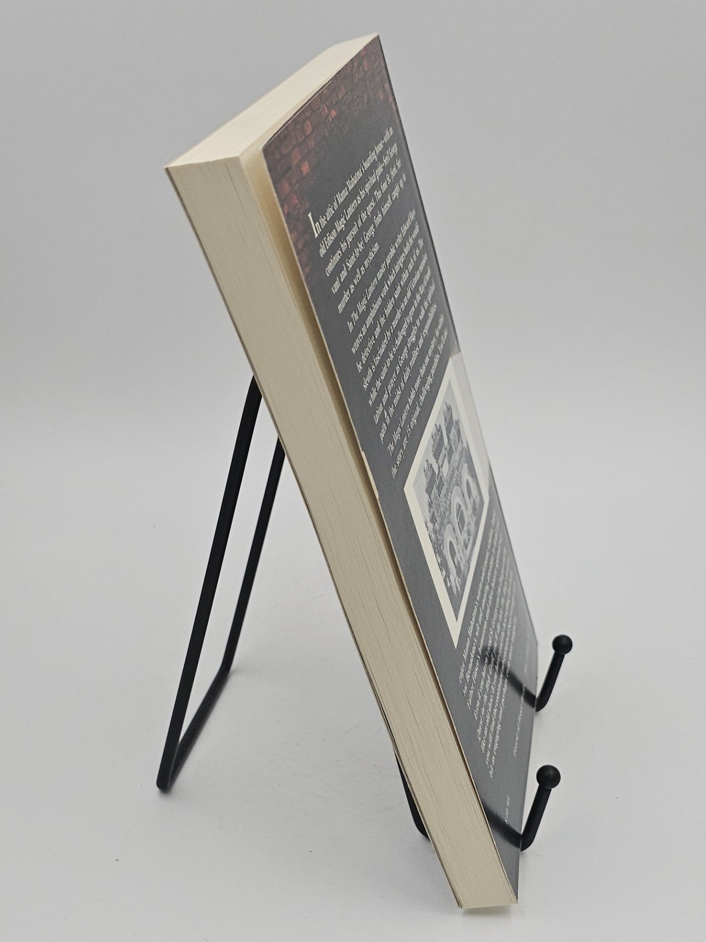 The Magic Lantern: A Mystical Murder Mystery by Edward Hays