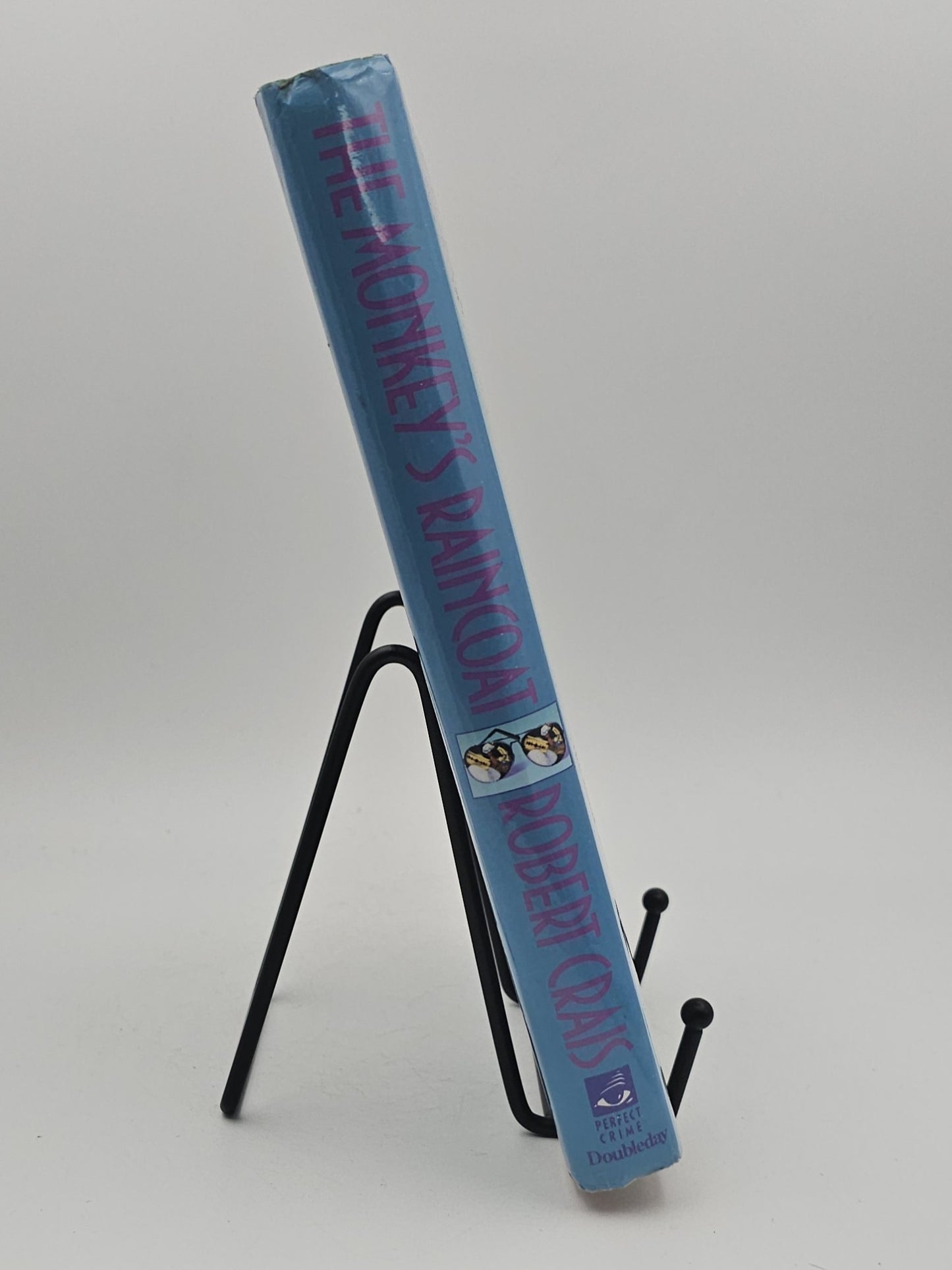 The Monkey's Raincoat by Robert Crais (Elvis Cole and Joe Pike #1)