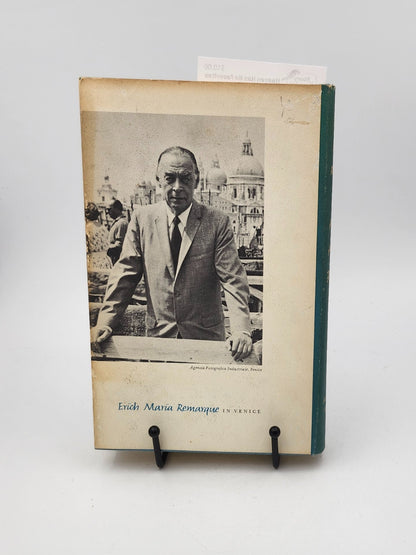 Heaven Has No Favorites by Erich Maria Remarque