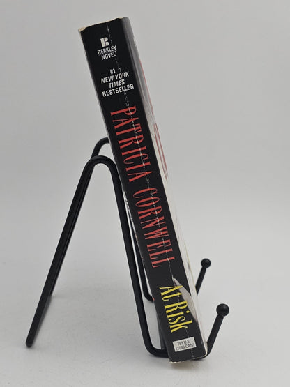 At Risk by Patricia Cornwell (Winston Garano #1)