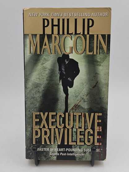 Executive Privilege by Phillip Margolin (Dana Cutler #1)