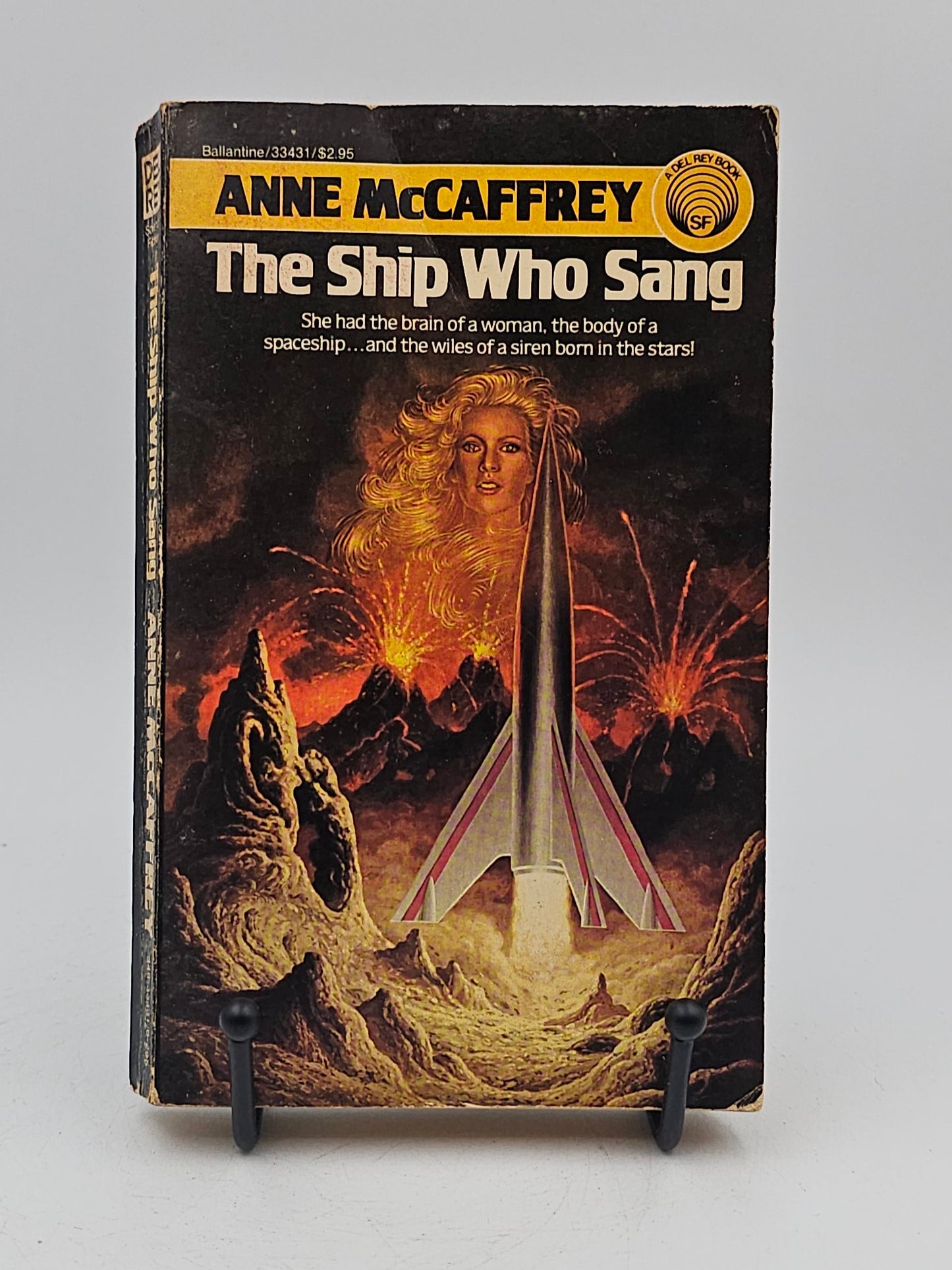 The Ship Who Sang by Anne McCaffrey (Brainship #1)