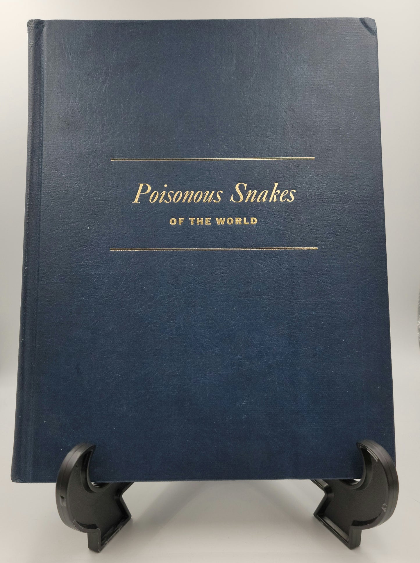 Poisonous Snakes of the World by: The Department of the Navy Bureau of Medicine and Surgery