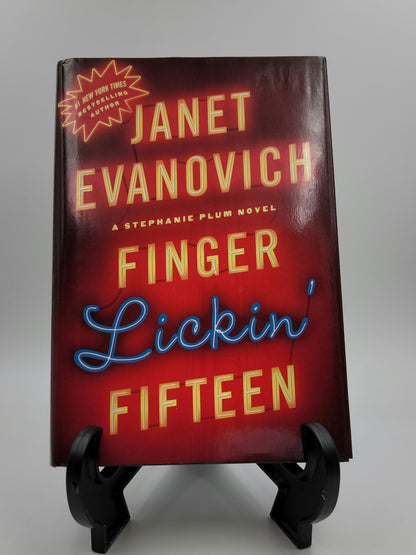 Finger Lickin' Fifteen by Janet Evanovich (Stephanie Plum, #15)